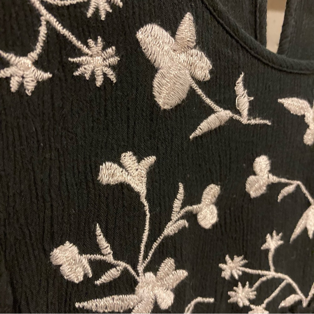 Girls Silver Sparkle Embroidered Black Floral Dress Size 10 / 12 Large - Picture 3 of 7